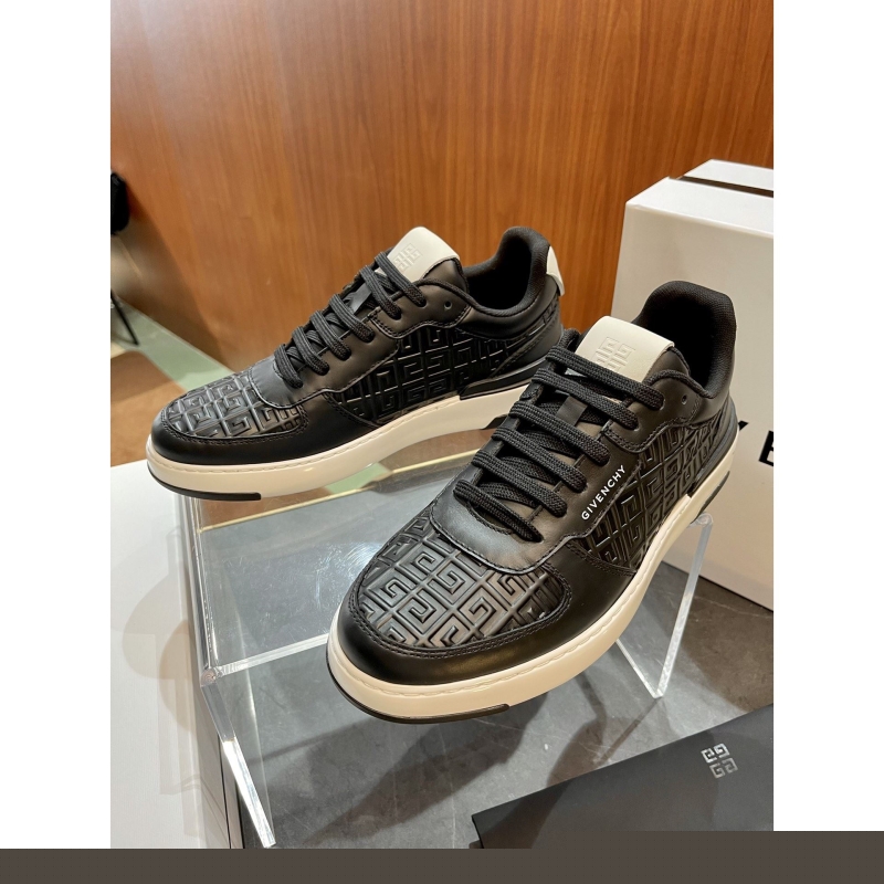 G*u*i sneakers